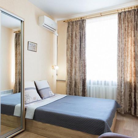 Studio Silvaapartments Рядом С Южным Вокзалом Kharkov Ngoại thất bức ảnh